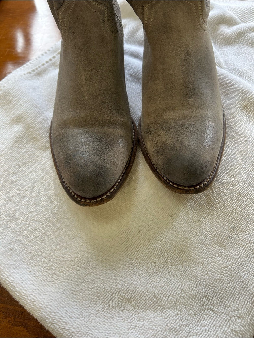 Frye distressed gray Suede Ankle Booties size 8 - Picture 14 of 15